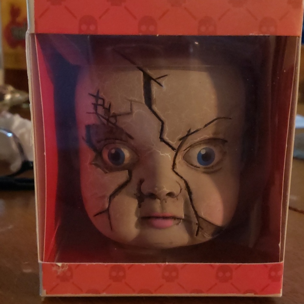 Horror baby decorative head (plastic)